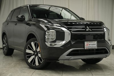 Photo of a 2025 Mitsubishi Outlander AWD SE 4DR SUV for sale