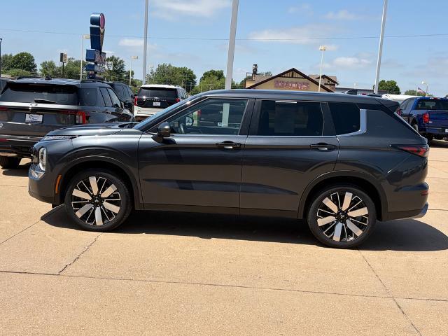 2025 Mitsubishi Outlander - $26,201