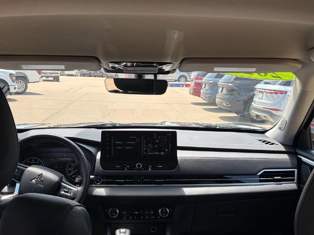 2025 Mitsubishi Outlander - $26,201