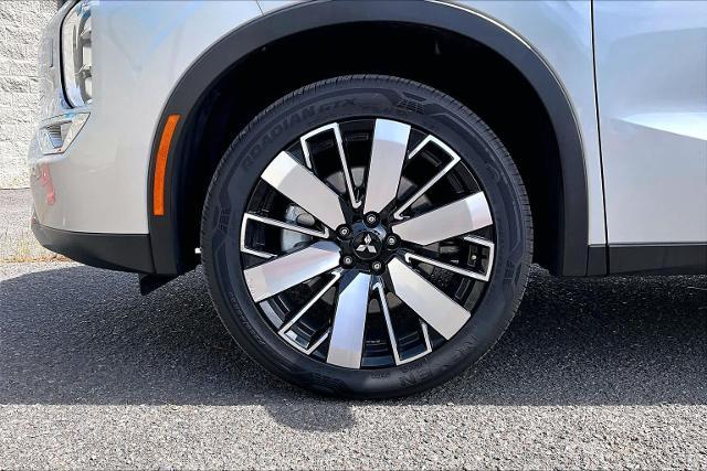 2025 Mitsubishi Outlander - $26,140
