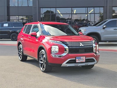 Photo of a 2024 Mitsubishi Outlander AWD SE 4DR SUV for sale