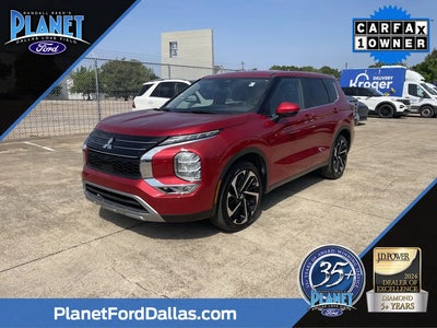 Photo of a 2024 Mitsubishi Outlander AWD SE 4DR SUV for sale