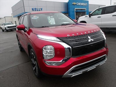 Photo of a 2024 Mitsubishi Outlander AWD SE 4DR SUV for sale