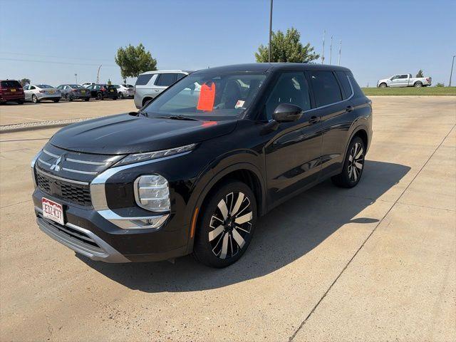2025 Mitsubishi Outlander - $24,599
