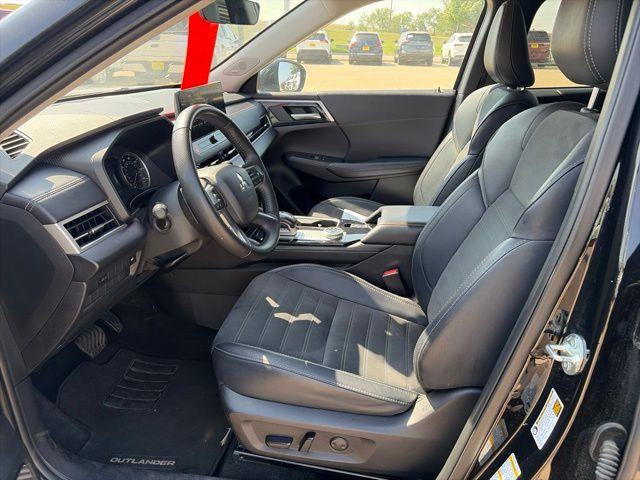 2025 Mitsubishi Outlander - $24,599