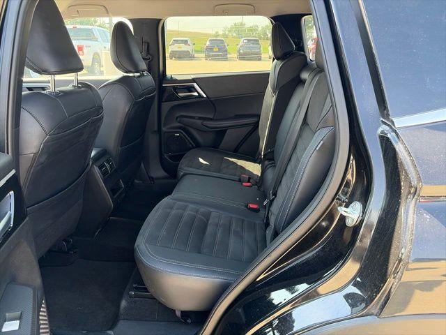 2025 Mitsubishi Outlander - $24,599