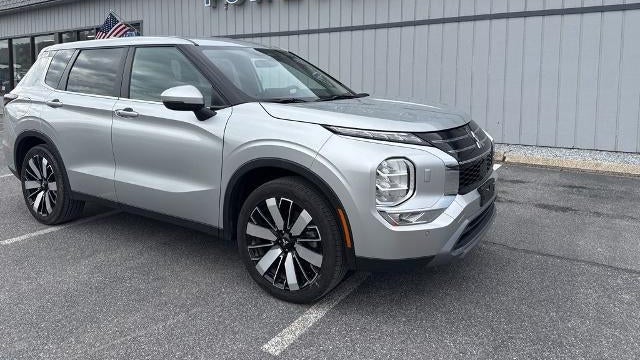 Preowned 2025 Mitsubishi Outlander SE for Sale