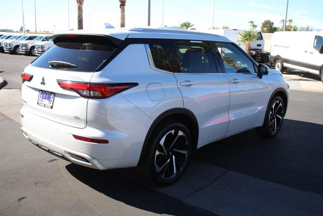 2022 Mitsubishi Outlander - $22,015