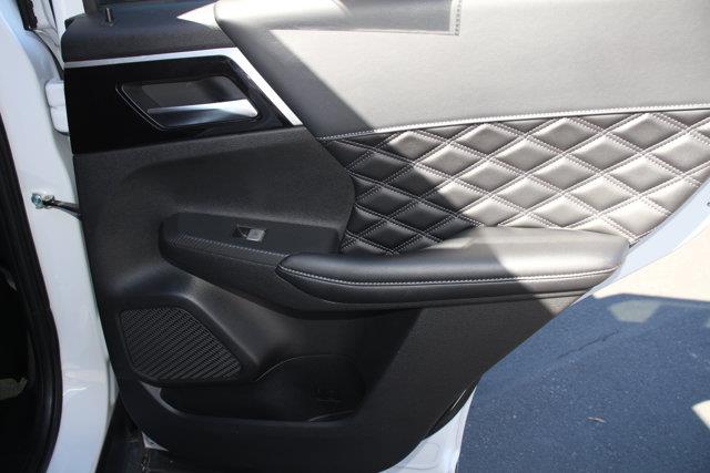 2022 Mitsubishi Outlander - $22,015