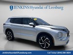 2022 Outlander Thumbnail 1