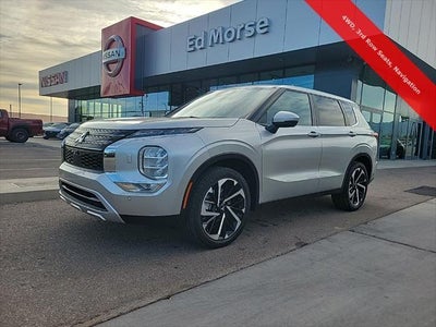 Photo of a 2024 Mitsubishi Outlander AWD SE 4DR SUV for sale