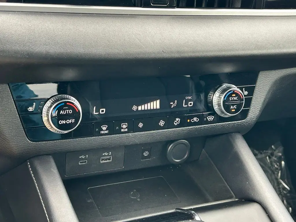 2024 Mitsubishi Outlander - $20,840
