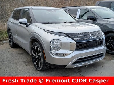 Photo of a 2024 Mitsubishi Outlander AWD SE 4DR SUV for sale