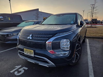 Photo of a 2024 Mitsubishi Outlander AWD SE 4DR SUV for sale