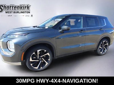 Photo of a 2024 Mitsubishi Outlander AWD SE 4DR SUV for sale