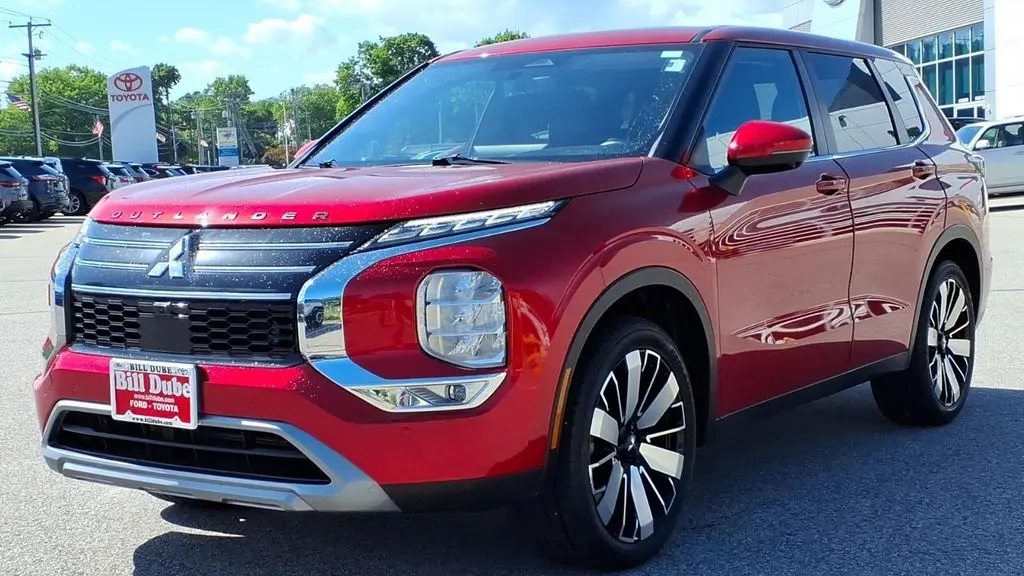 2025 Mitsubishi Outlander SE