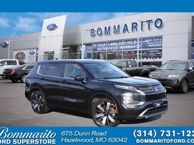 Photo of a 2025 Mitsubishi Outlander AWD SE 4DR SUV for sale