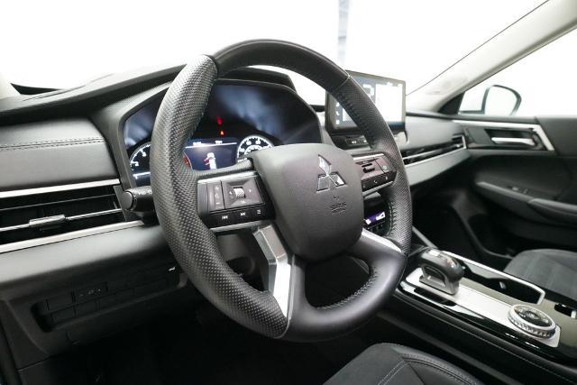 2025 Mitsubishi Outlander - $25,898