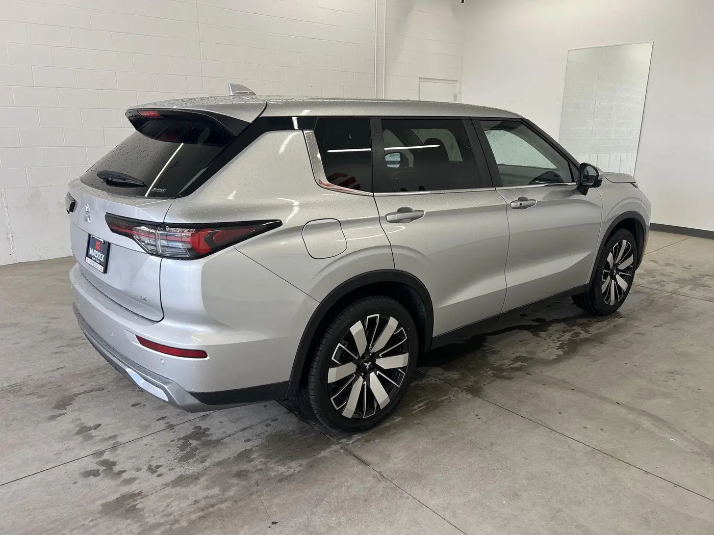2025 Mitsubishi Outlander - $25,998