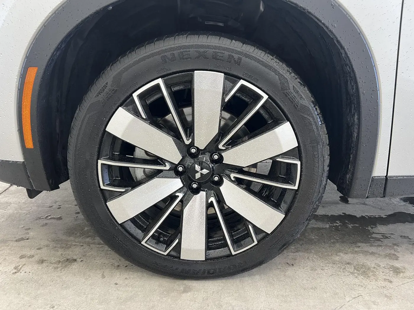 2025 Mitsubishi Outlander - $25,998