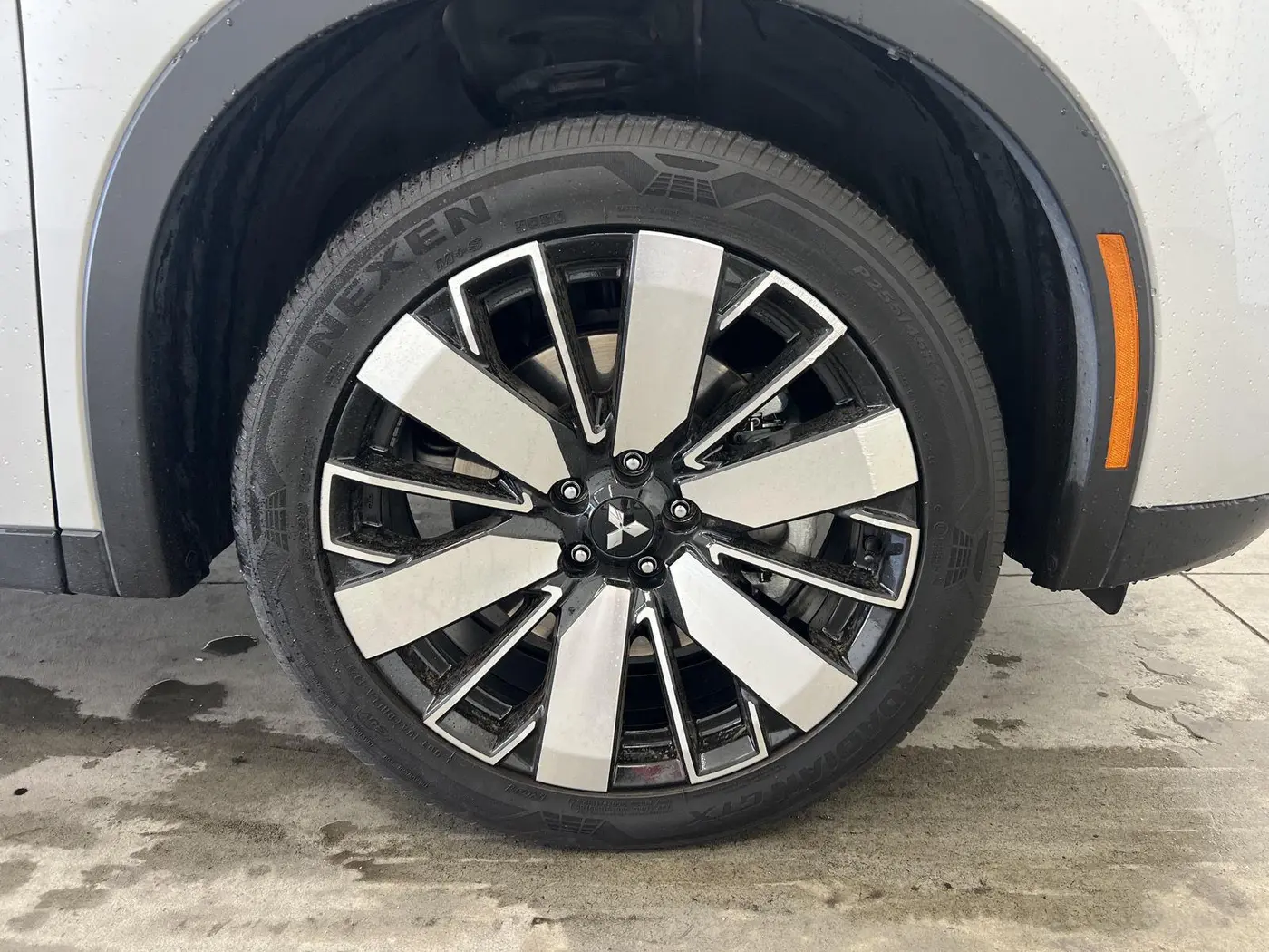 2025 Mitsubishi Outlander - $25,998