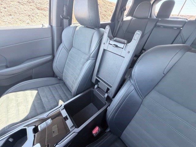 2025 Mitsubishi Outlander - $23,014