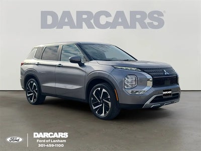 Photo of a 2024 Mitsubishi Outlander AWD SE 4DR SUV for sale
