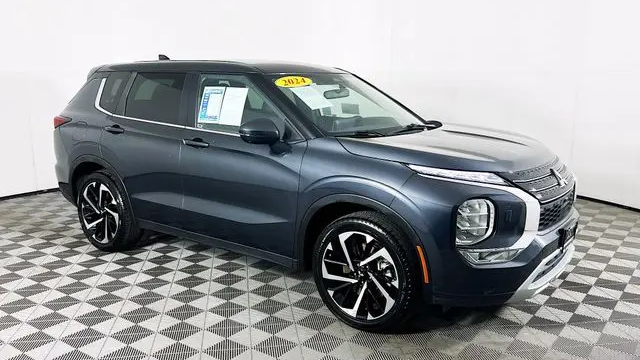 Preowned 2024 Mitsubishi Outlander SE for Sale
