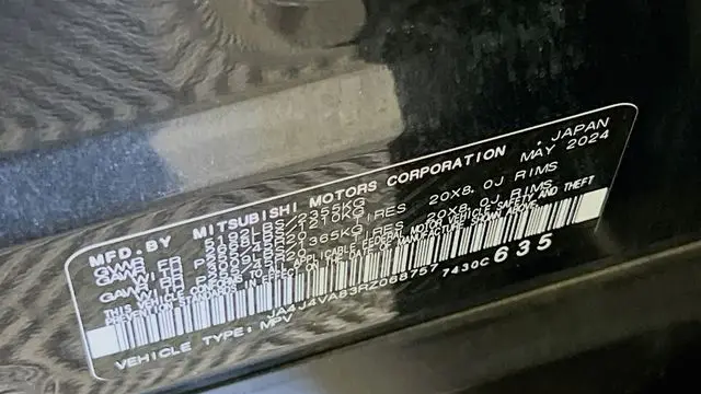 2024 Mitsubishi Outlander SE