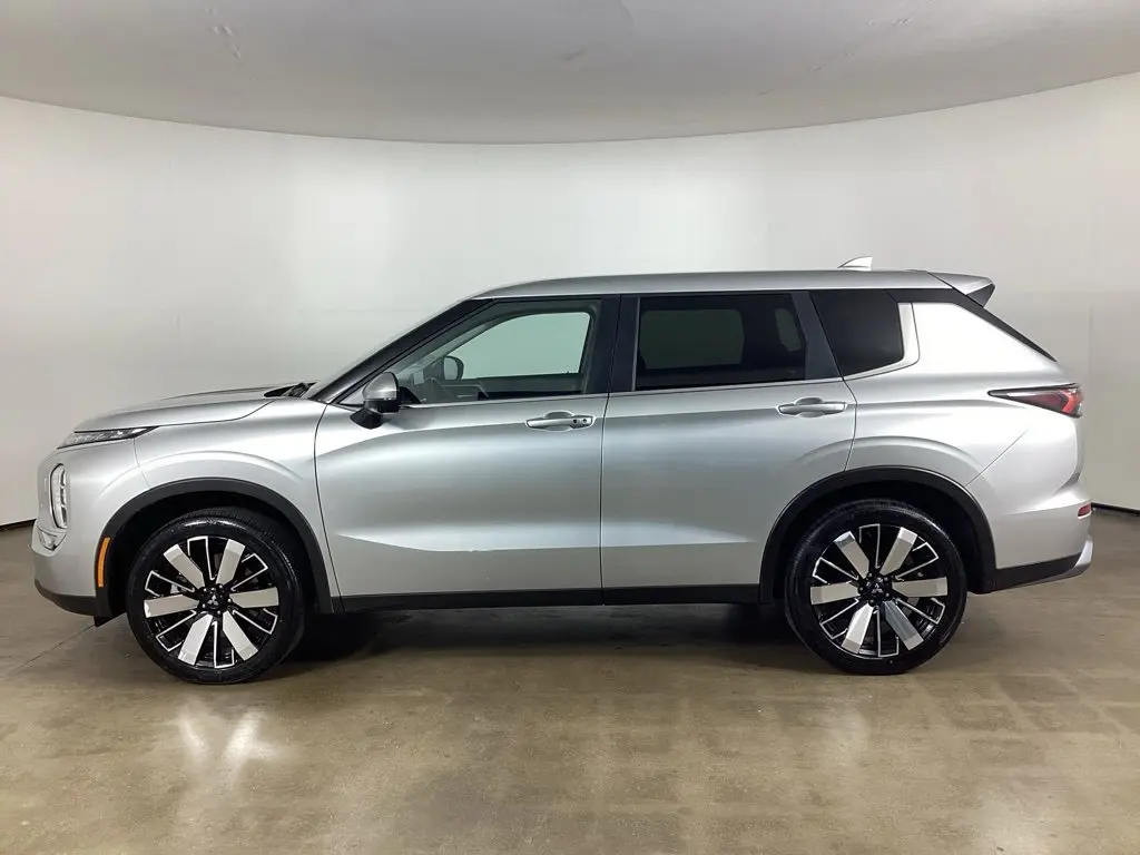 2025 Mitsubishi Outlander - $25,564
