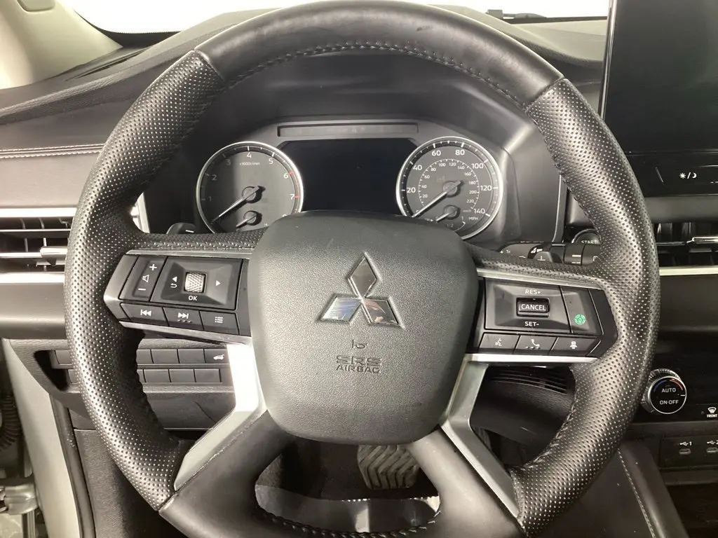 2025 Mitsubishi Outlander - $25,564
