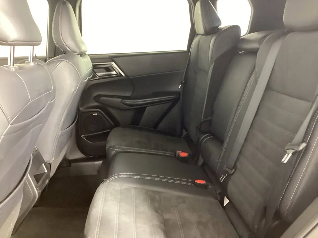 2025 Mitsubishi Outlander - $25,564