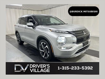 Photo of a 2022 Mitsubishi Outlander AWD SEL 4DR SUV for sale