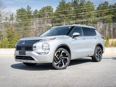 Photo of a 2022 Mitsubishi Outlander AWD SEL Launch Edition 4DR SUV for sale