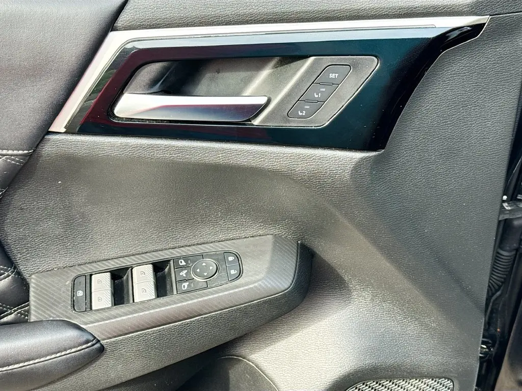 2022 Mitsubishi Outlander - $16,186