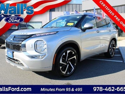 Photo of a 2022 Mitsubishi Outlander AWD SEL 4DR SUV for sale