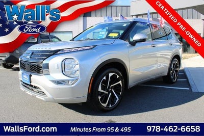 Photo of a 2022 Mitsubishi Outlander AWD SEL 4DR SUV for sale