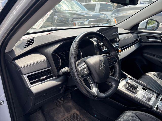 2022 Mitsubishi Outlander - $19,757