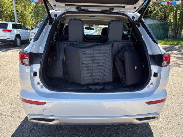 2022 Mitsubishi Outlander - $19,757