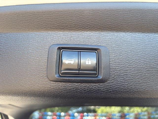 2022 Mitsubishi Outlander - $19,757