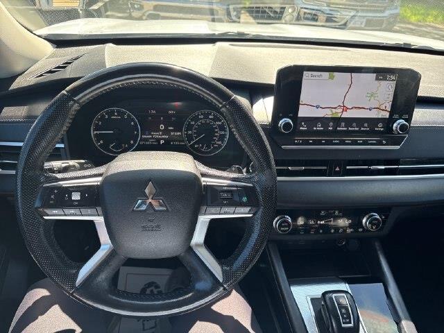2022 Mitsubishi Outlander - $19,179