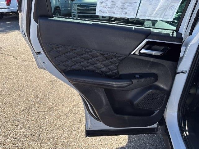 2022 Mitsubishi Outlander - $19,179