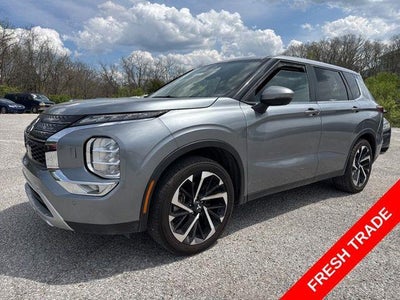 Photo of a 2024 Mitsubishi Outlander AWD SE 4DR SUV for sale