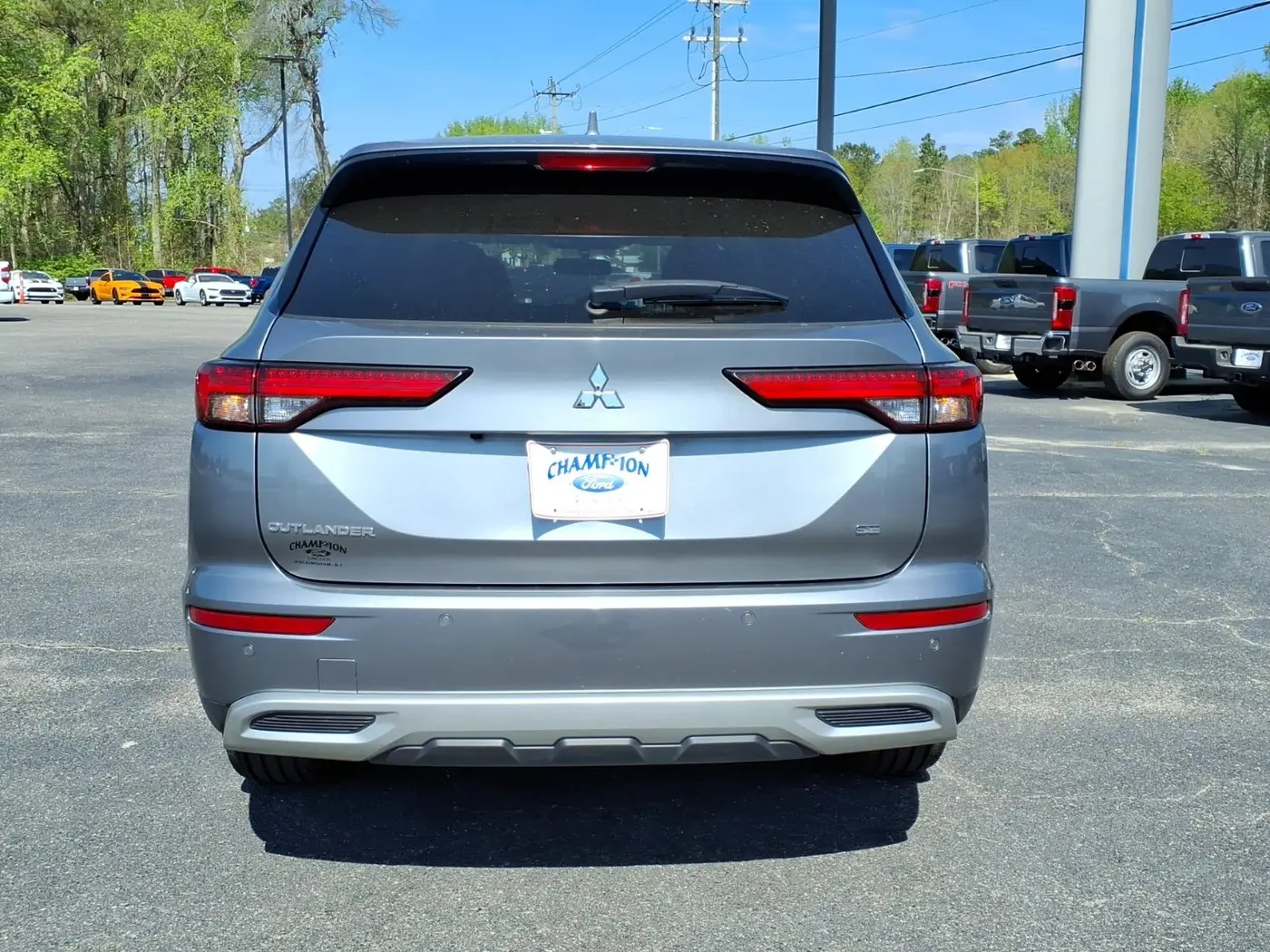 2024 Mitsubishi Outlander - $22,900