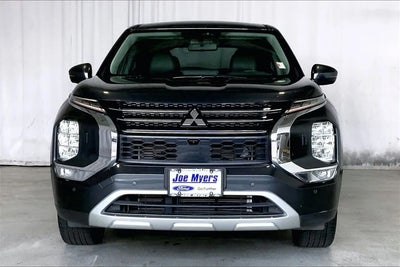 Photo of a 2024 Mitsubishi Outlander AWD SE 4DR SUV for sale