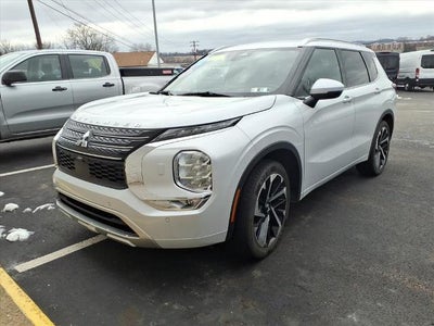 Photo of a 2022 Mitsubishi Outlander AWD SEL Special Edition 4DR SUV for sale
