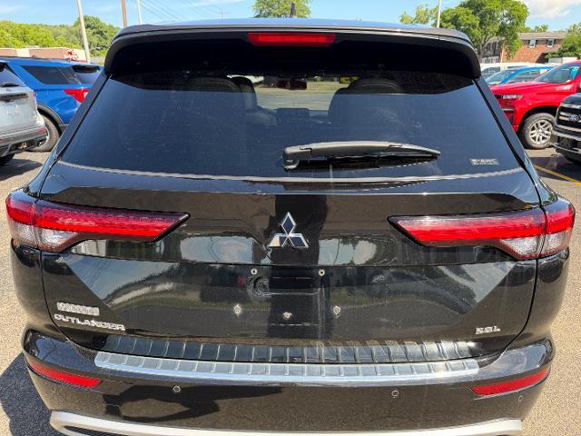2023 Mitsubishi Outlander - $21,000