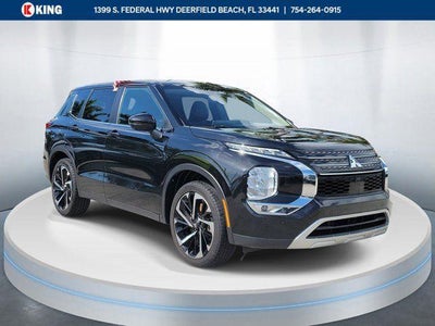 Photo of a 2024 Mitsubishi Outlander AWD SE 4DR SUV for sale
