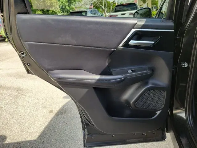 2024 Mitsubishi Outlander - $18,744