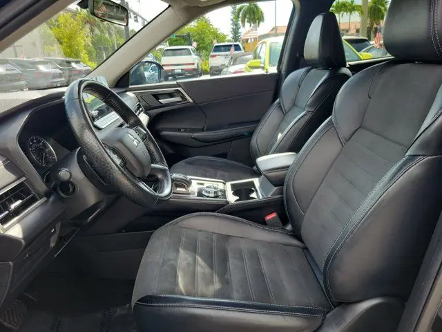 2024 Mitsubishi Outlander - $18,744